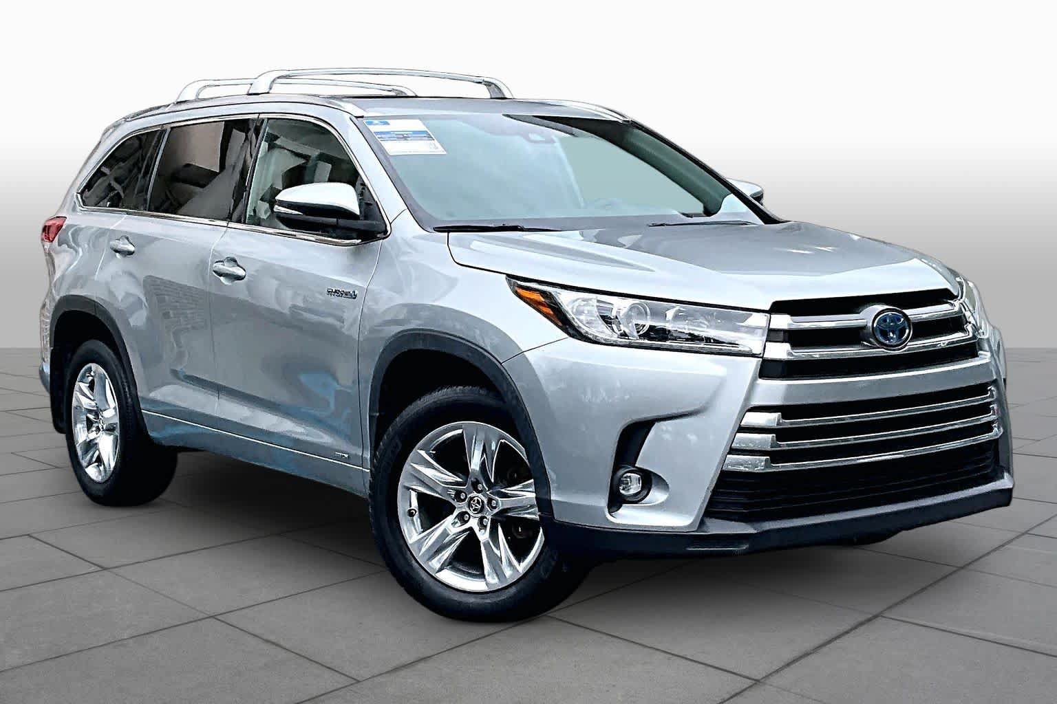 Used 2019 Toyota Highlander Limited AWD/4WD image 3