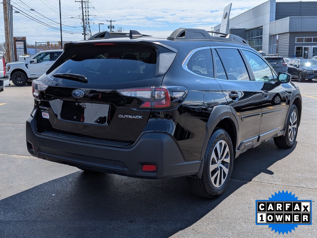 Used 2025 Subaru Outback Premium image 4