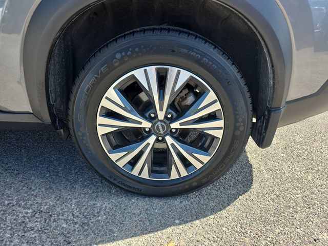 Used 2023 Nissan Rogue SV w/ SV Premium B Package FWD image 17