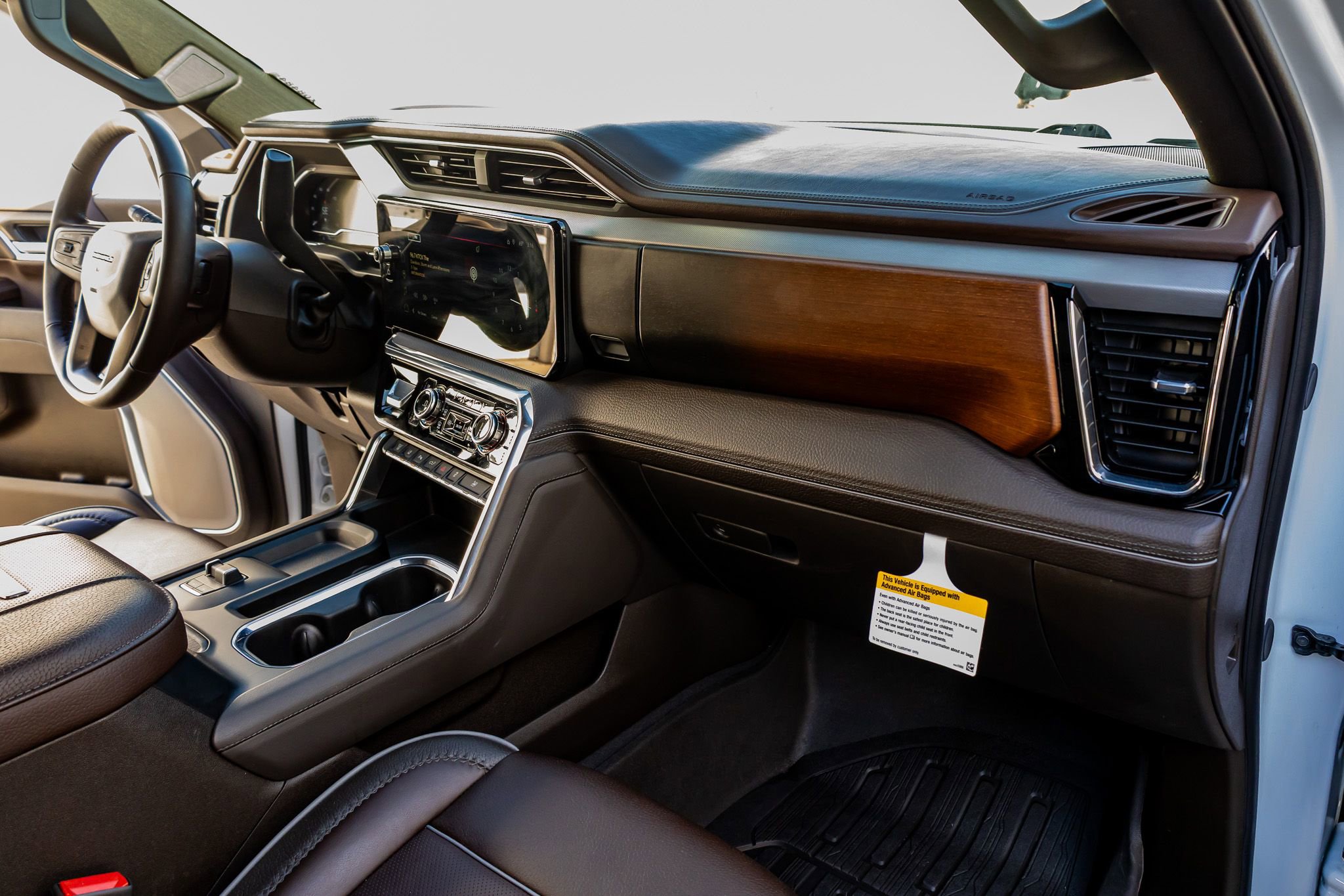 Used 2025 GMC Sierra 3500 Denali w/ Denali Reserve Package image 17