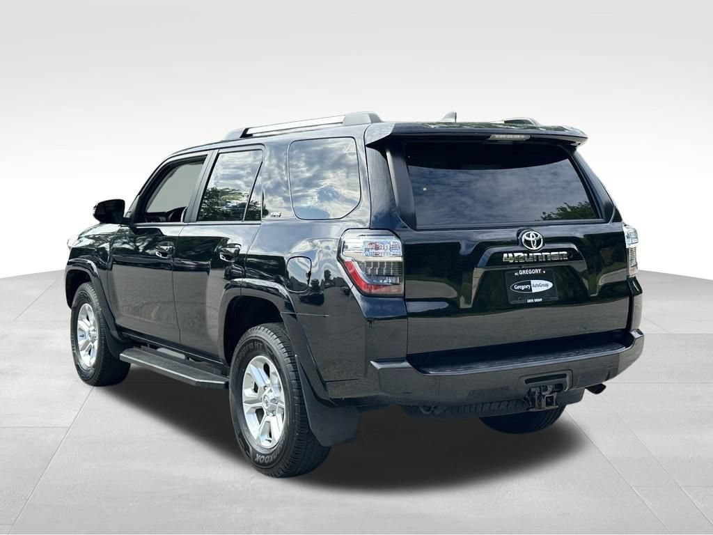 Used 2019 Toyota 4Runner SR5 Premium AWD/4WD image 10