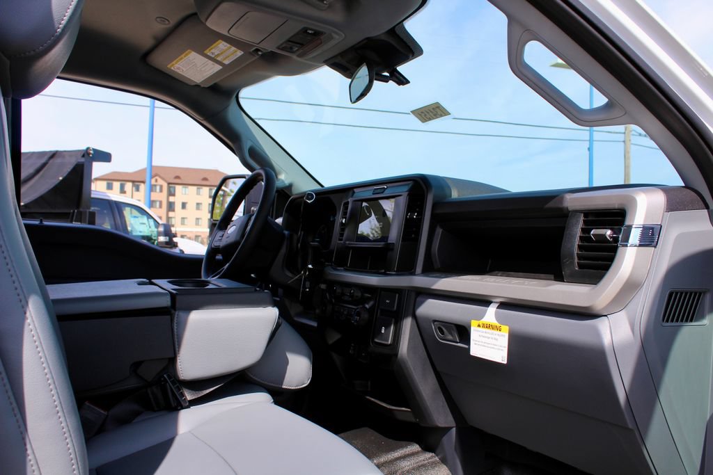 New 2026 Ford F250 XL w/ XL Chrome Package AWD/4WD image 21