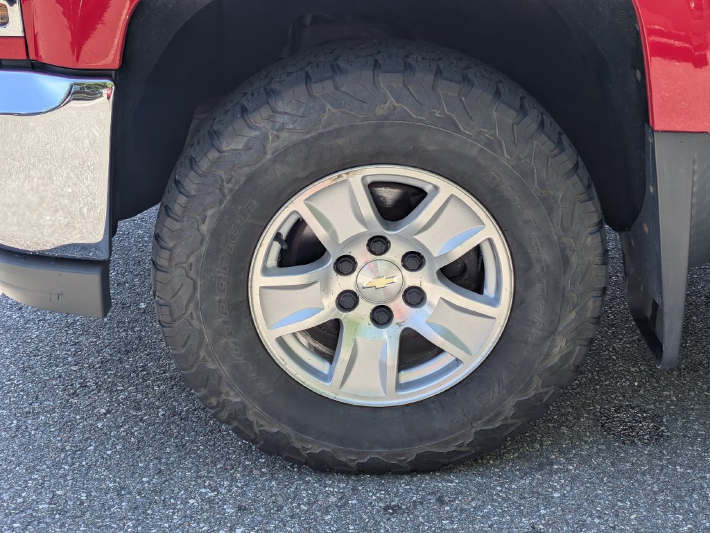 Used 2016 Chevrolet Silverado 1500 LT AWD/4WD image 16
