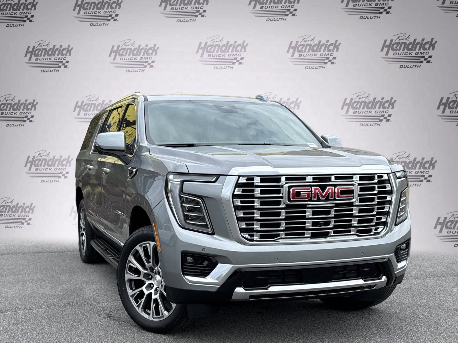 New 2026 GMC Yukon XL Denali w/ Advanced Technology Package AWD/4WD image 2