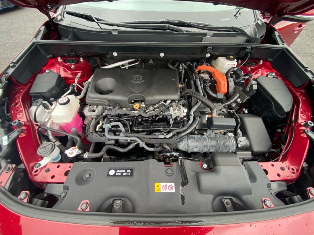 Used 2024 Toyota RAV4 XLE AWD/4WD image 28