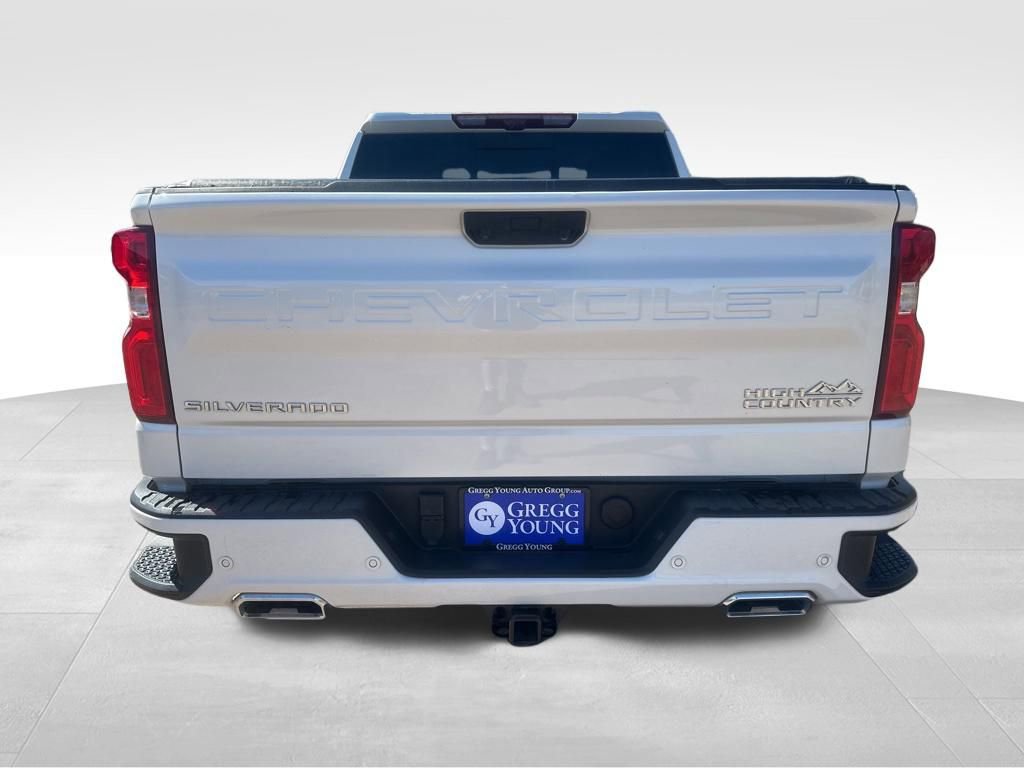 Used 2024 Chevrolet Silverado 1500 High Country w/ Technology Package AWD/4WD image 7