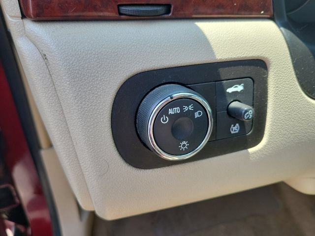 Used 2009 Chevrolet Impala LT w/ Luxury Edition Package FWD image 21