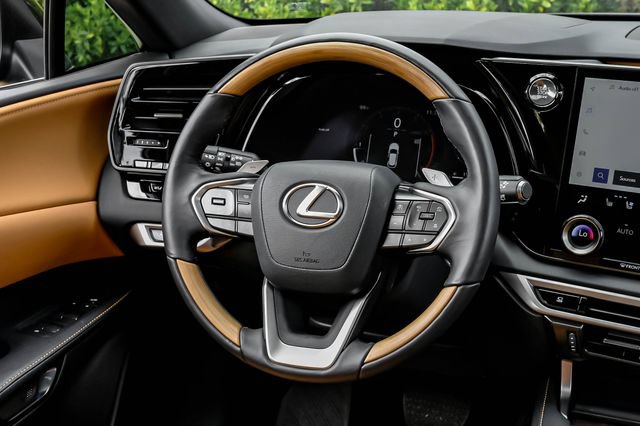 Used 2025 Lexus RX 350 Premium Plus FWD image 22