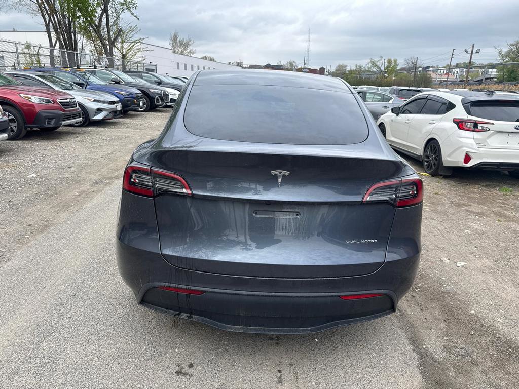 Used 2023 Tesla Model Y Long Range AWD/4WD image 5