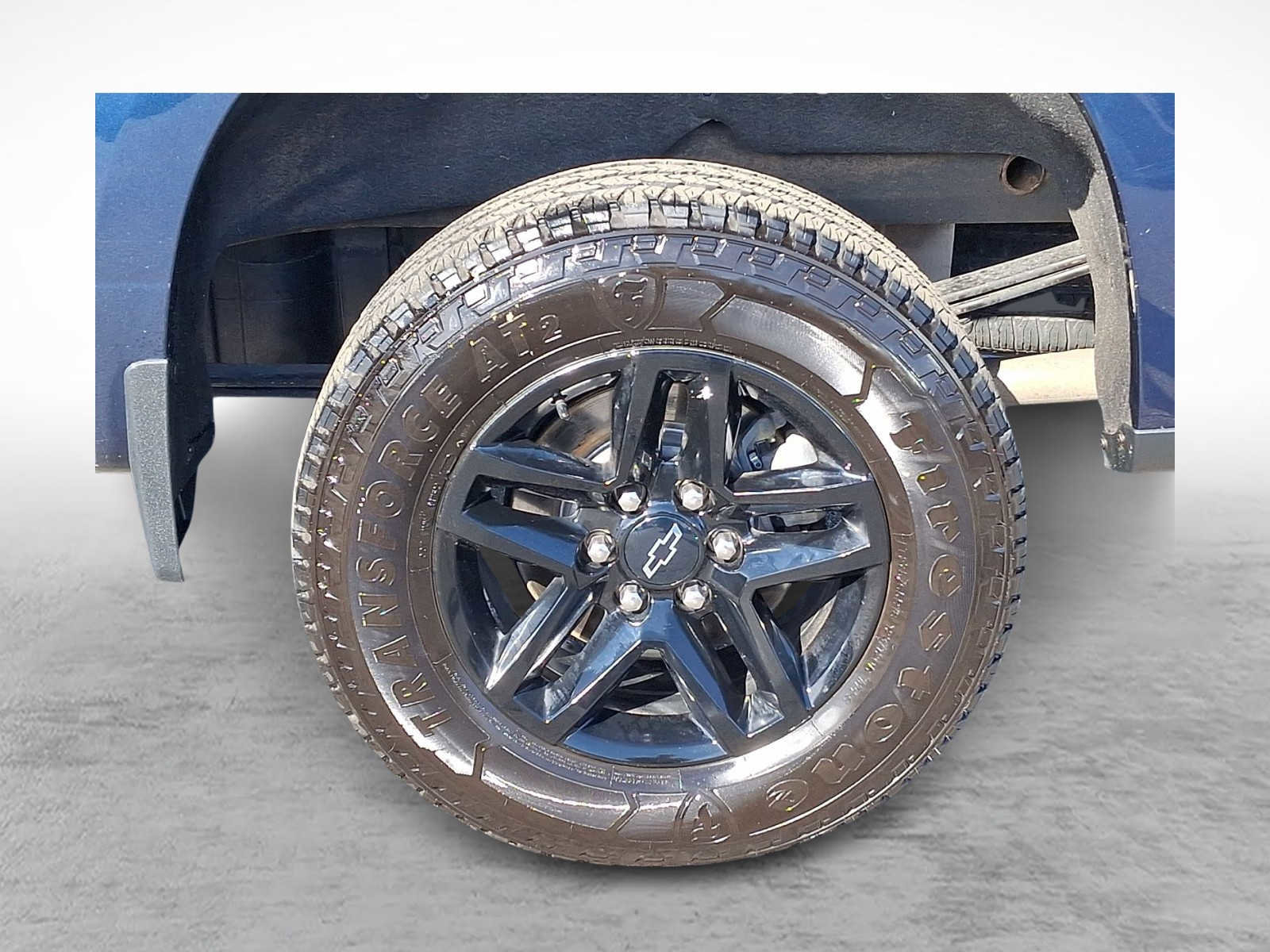 Used 2021 Chevrolet Silverado 1500 LT Trail Boss w/ Convenience Package II image 6