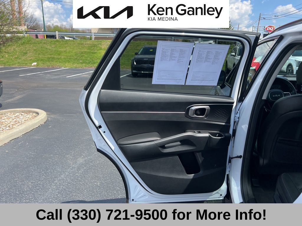 Certified 2023 Kia Sorento S w/ Panoramic Sunroof Package FWD image 47