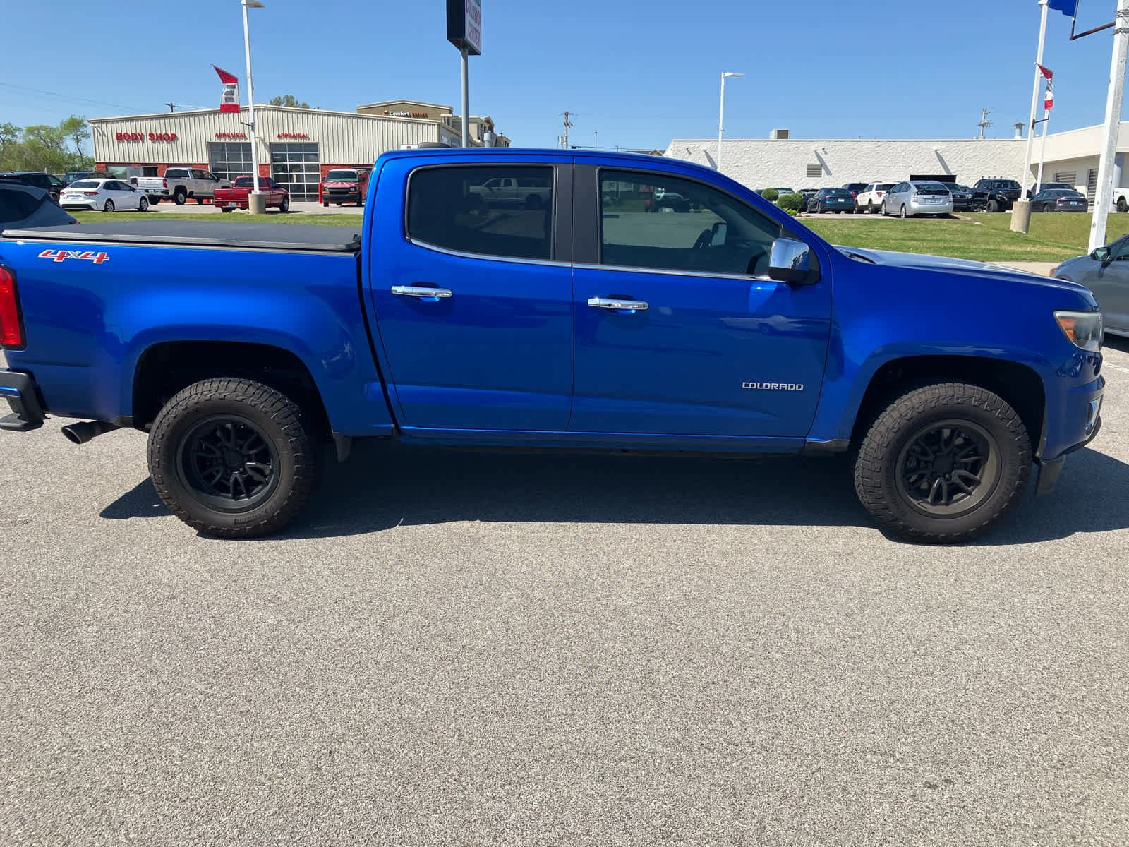 Used 2019 Chevrolet Colorado W/T image 8