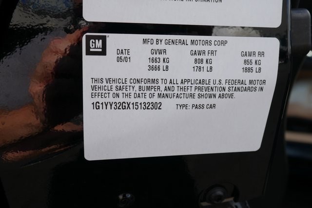 Used 2001 Chevrolet Corvette Convertible w/ Preferred Equipment Group1 image 19