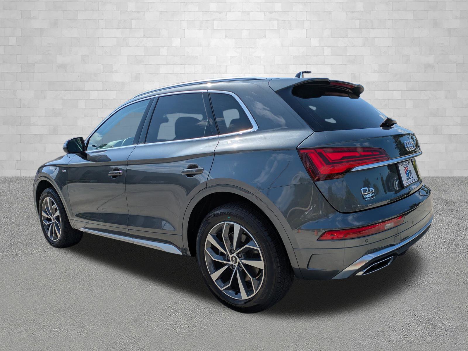 Used 2023 Audi Q5 2.0T Premium Plus w/ Premium Plus Package image 4