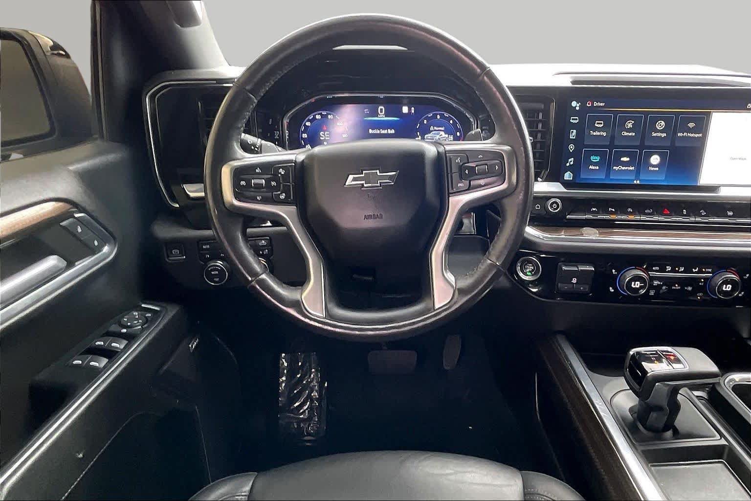 Used 2023 Chevrolet Silverado 1500 RST AWD/4WD image 6