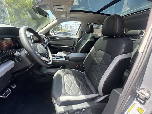 New 2026 Volkswagen Atlas Peak Edition AWD/4WD image 13