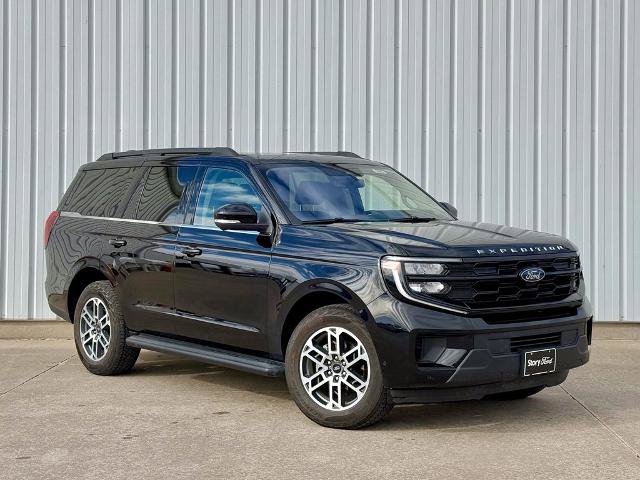 Certified 2025 Ford Expedition Active image 8