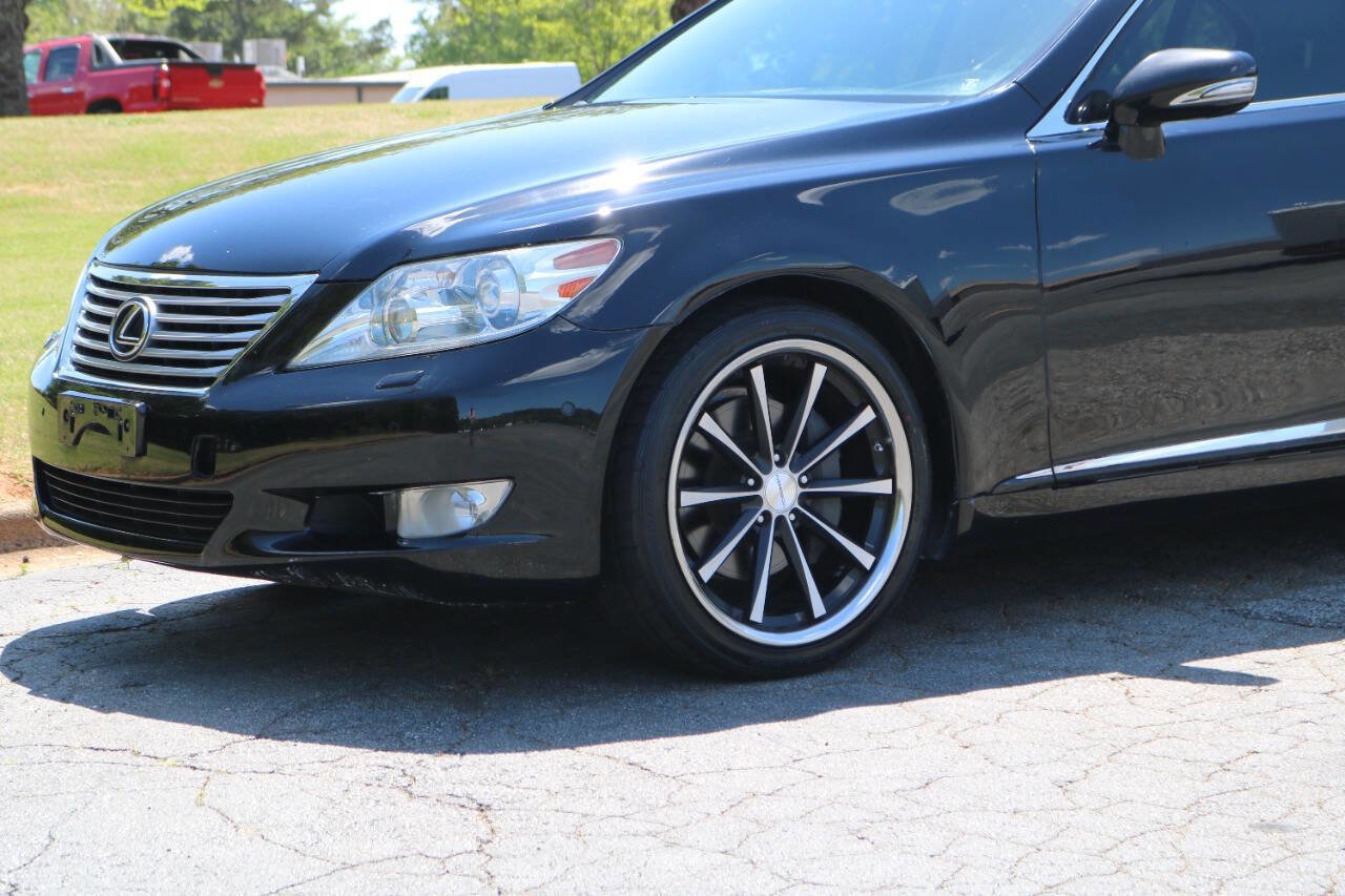 Used 2010 Lexus LS 460 RWD image 5