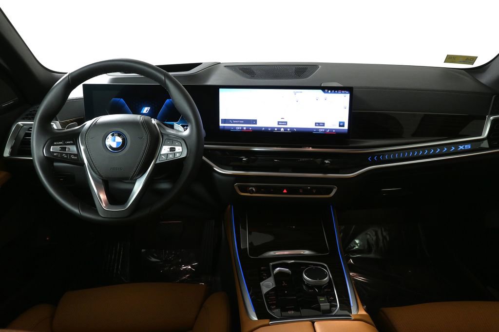 Used 2026 BMW X5 xDrive50e w/ Premium Package AWD/4WD image 18