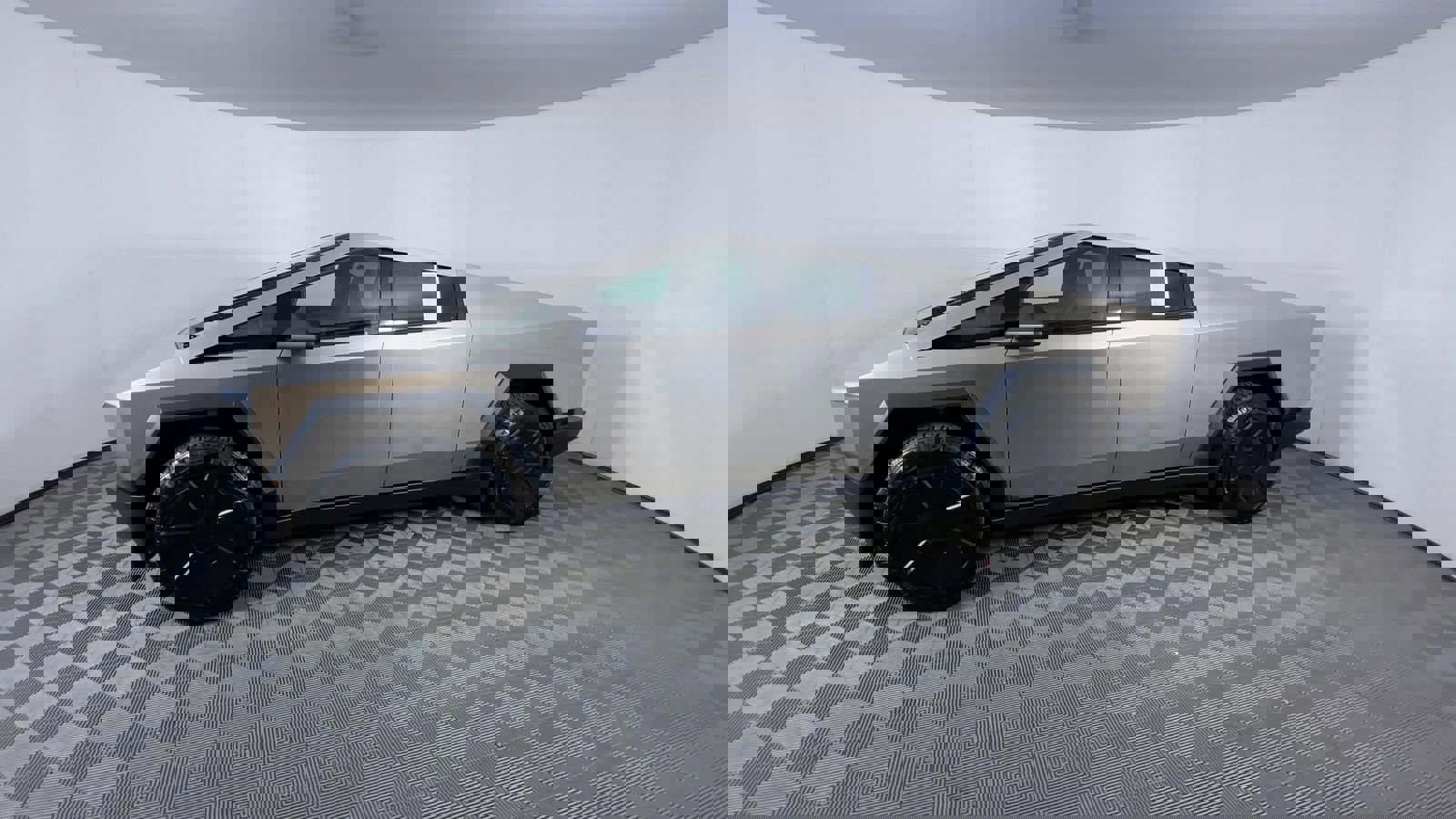 Used 2025 Tesla Cybertruck Cyberbeast image 4