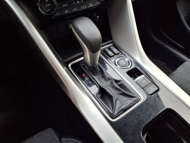 Used 2024 Mitsubishi Eclipse Cross AWD image 9