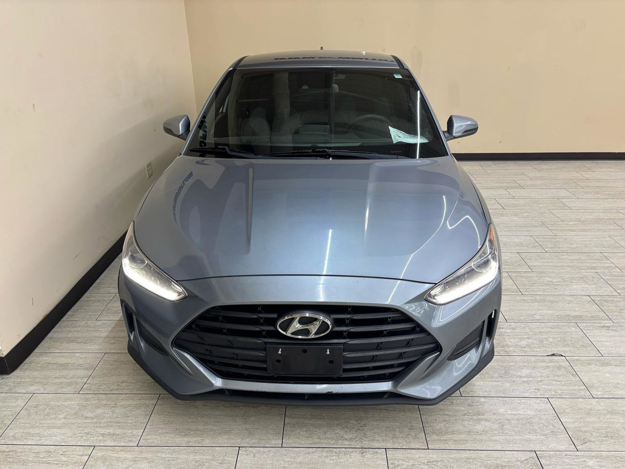 Used 2019 Hyundai Veloster 2.0 FWD image 3