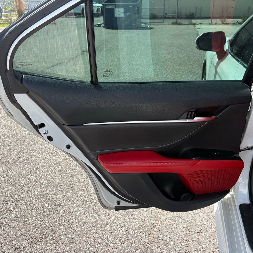 Used 2018 Toyota Camry XSE w/ Driver Assist Package image 12