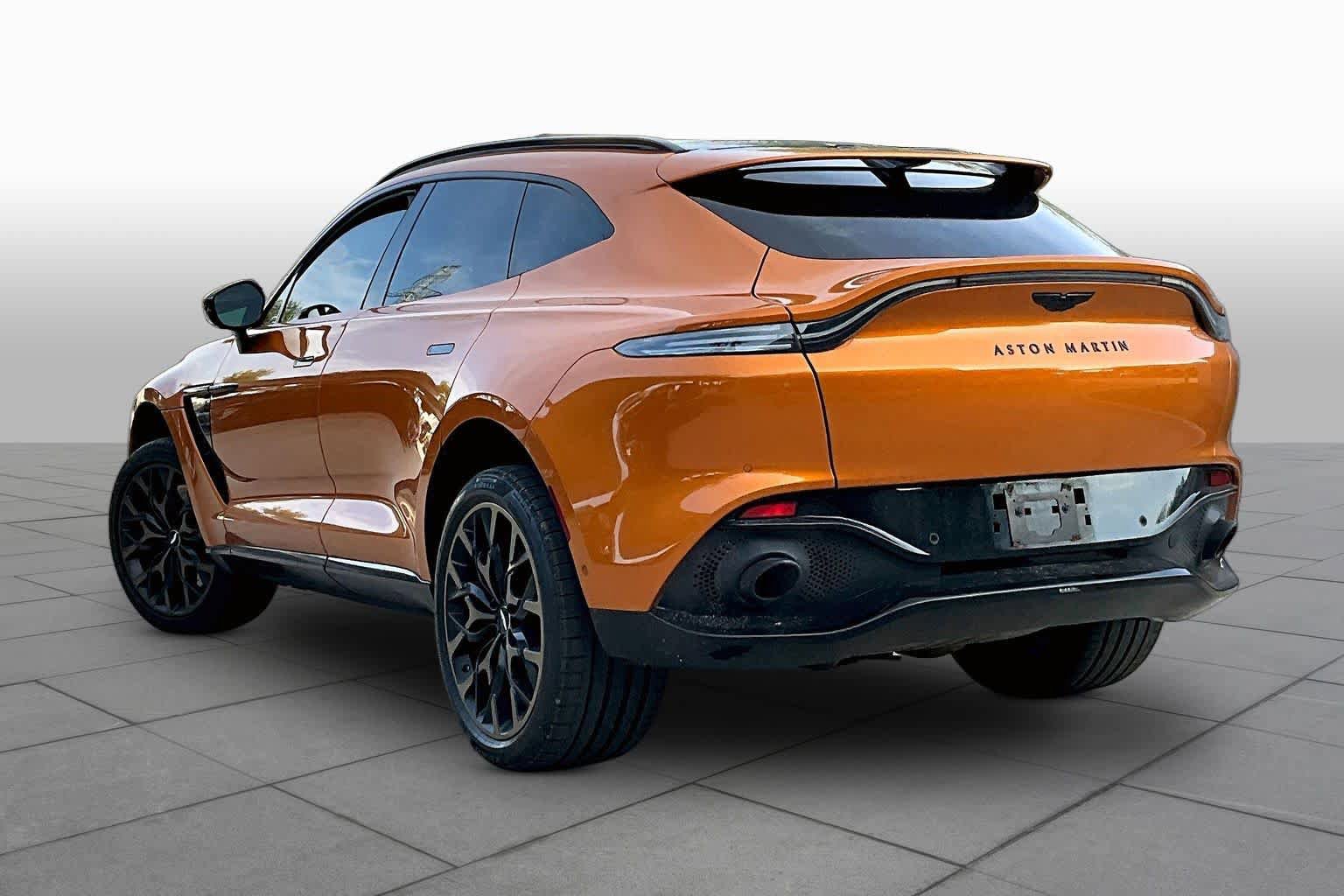 Used 2021 Aston Martin DBX AWD/4WD image 12
