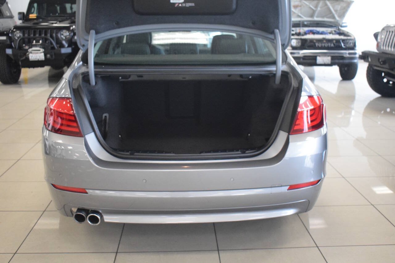 Used 2012 BMW 528i Sedan RWD image 30