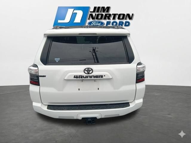 Used 2021 Toyota 4Runner SR5 RWD image 8