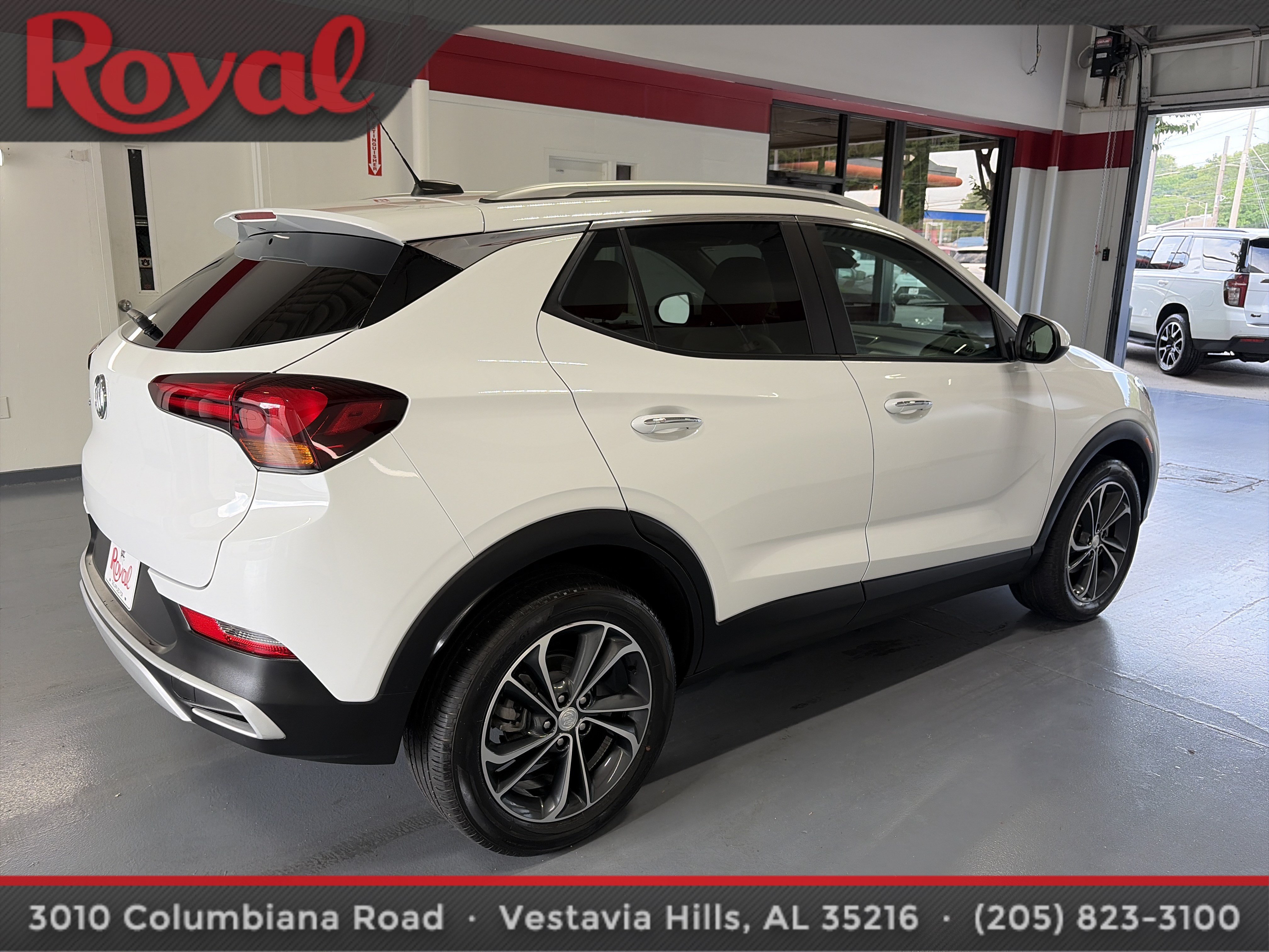Used 2023 Buick Encore GX Select FWD image 6
