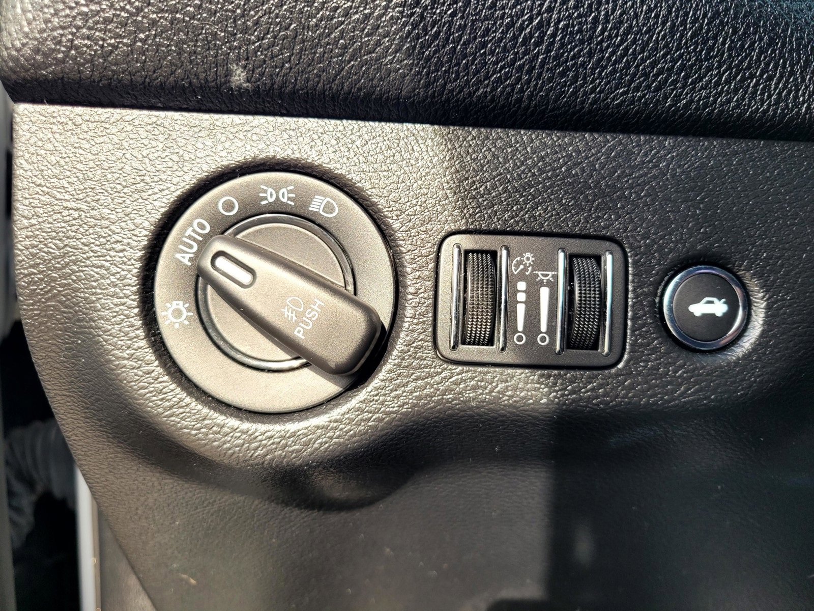 Used 2022 Dodge Challenger GT w/ Blacktop Package image 17