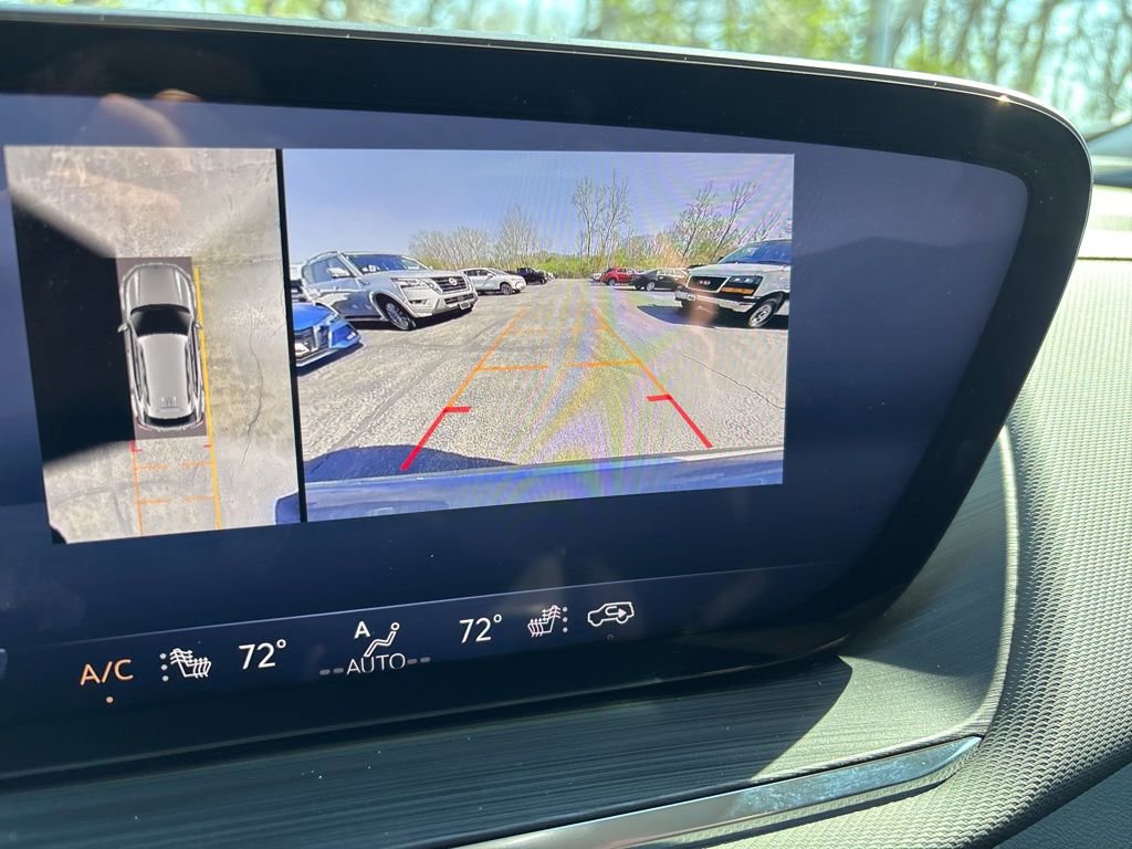 Used 2025 Buick Envision Preferred AWD/4WD image 31