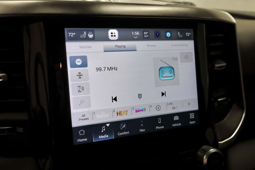 Used 2022 RAM 1500 Big Horn AWD/4WD image 4