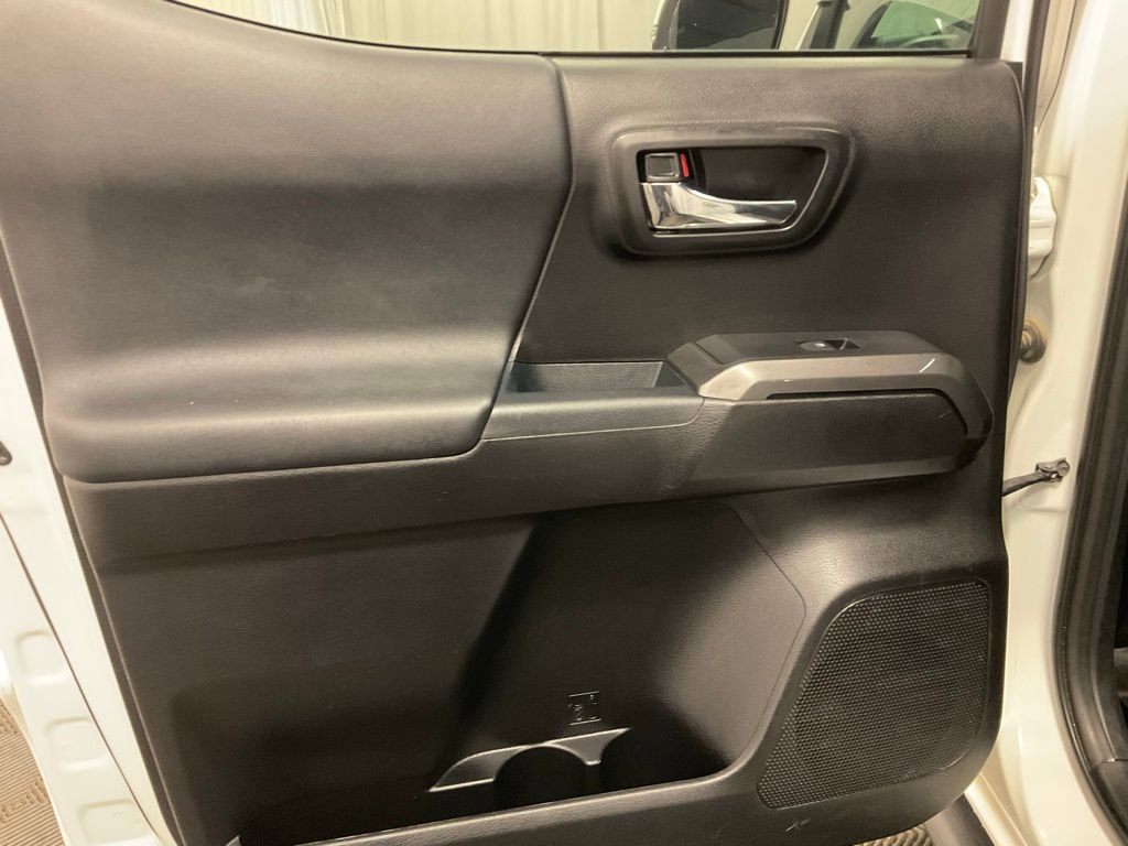 Used 2017 Toyota Tacoma TRD Pro image 31