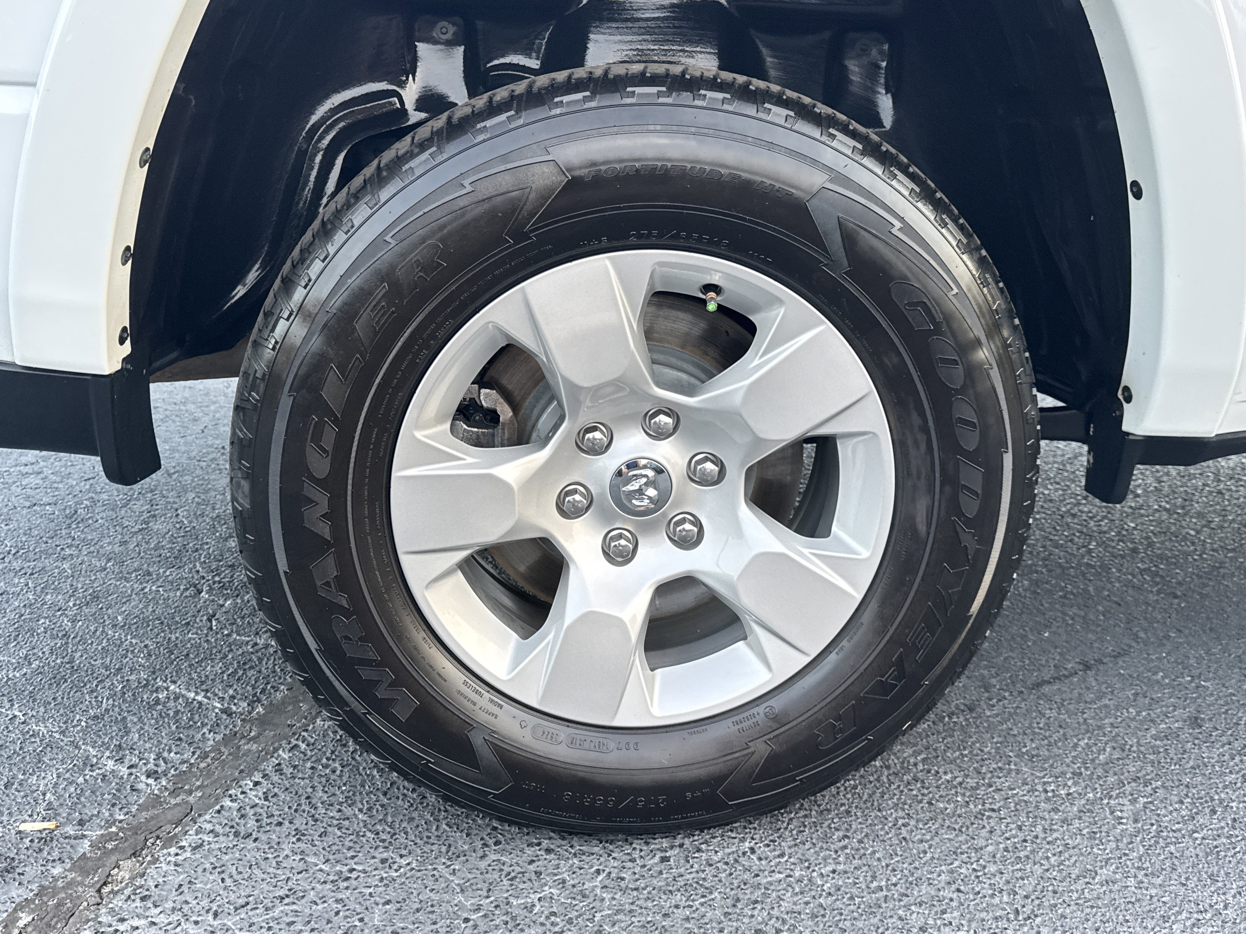 Used 2025 RAM 1500 Big Horn image 18