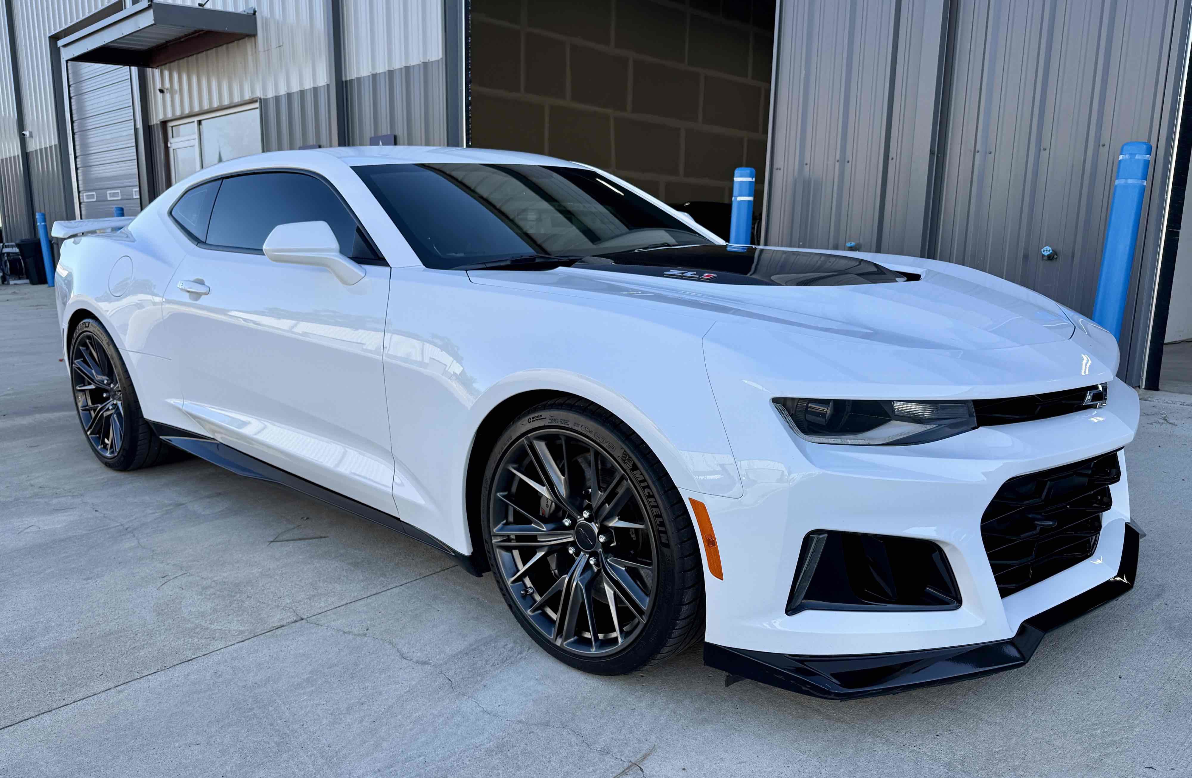 Used 2018 Chevrolet Camaro ZL1 image 36