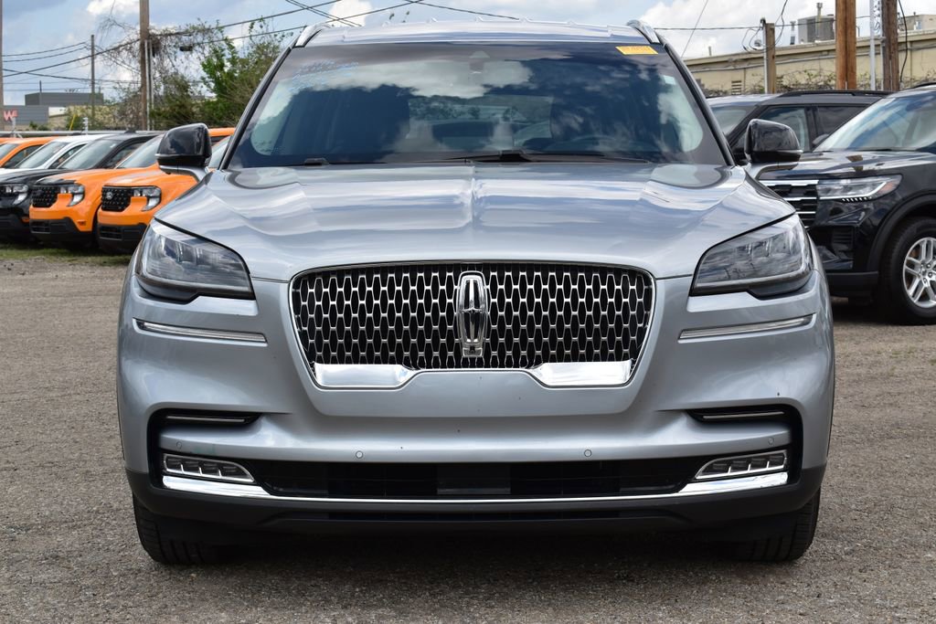 Used 2020 Lincoln Aviator Reserve w/ Elements Package Plus image 2