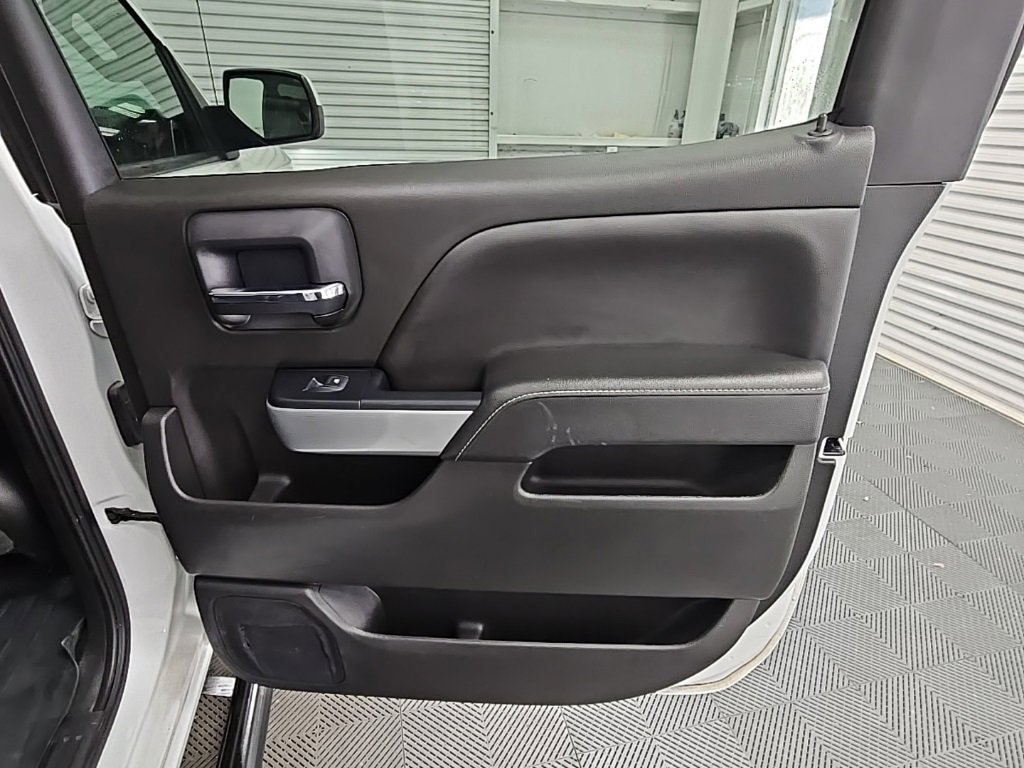 Used 2018 Chevrolet Silverado 1500 LT w/ All Star Edition image 32