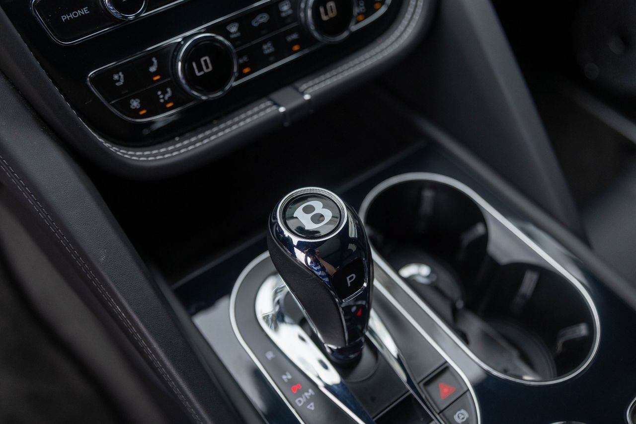 Certified 2024 Bentley Bentayga AWD/4WD image 39