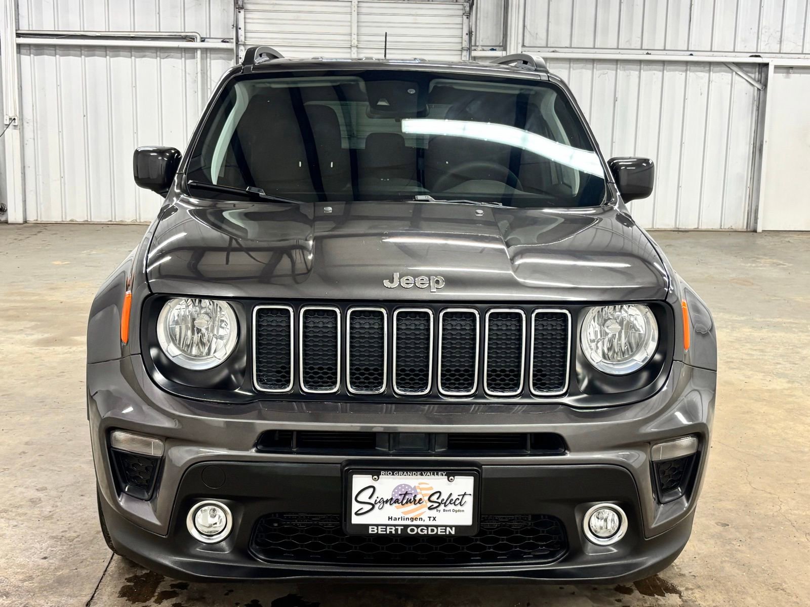Used 2021 Jeep Renegade Latitude FWD image 2