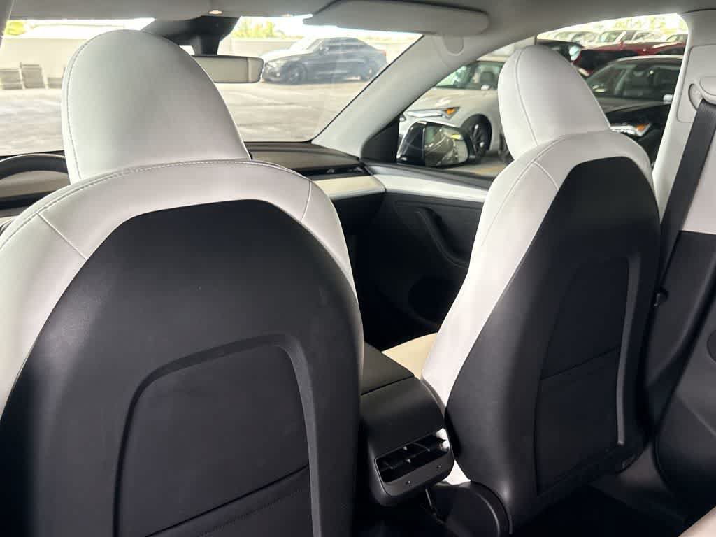Used 2025 Tesla Model Y Performance AWD/4WD image 23