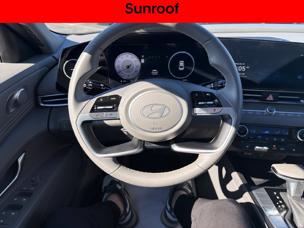 Used 2024 Hyundai Elantra SEL w/ Convenience Package FWD image 16