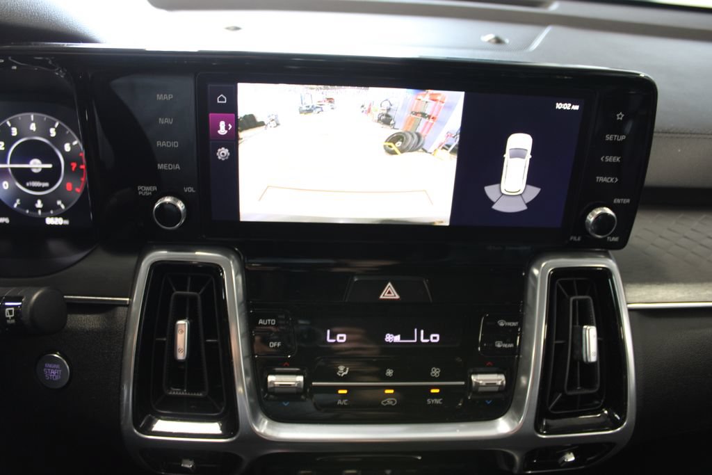 Used 2023 Kia Sorento SX AWD/4WD image 15
