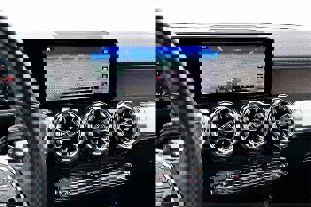 Certified 2022 Mercedes-Benz GLB 250 4MATIC image 12