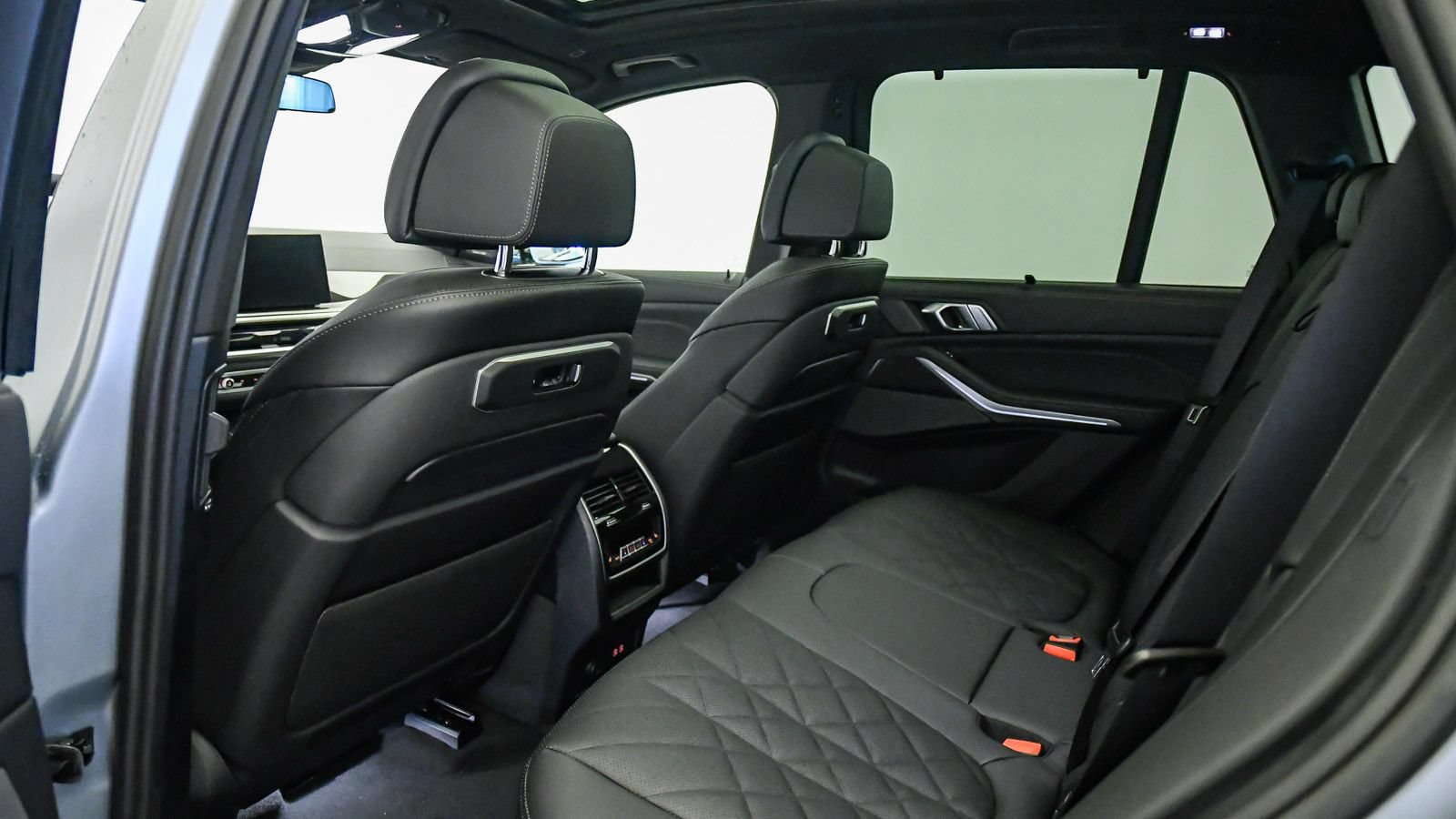 New 2026 BMW X5 M60i AWD/4WD image 27