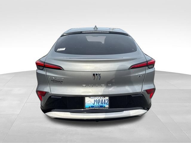 Used 2024 Buick Envista Sport Touring w/ Convenience I Package FWD image 4