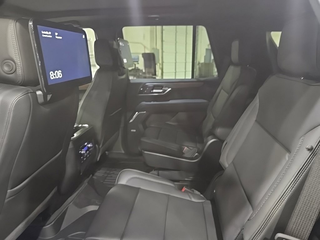 New 2027 GMC Yukon Denali w/ Denali Reserve Package AWD/4WD image 16