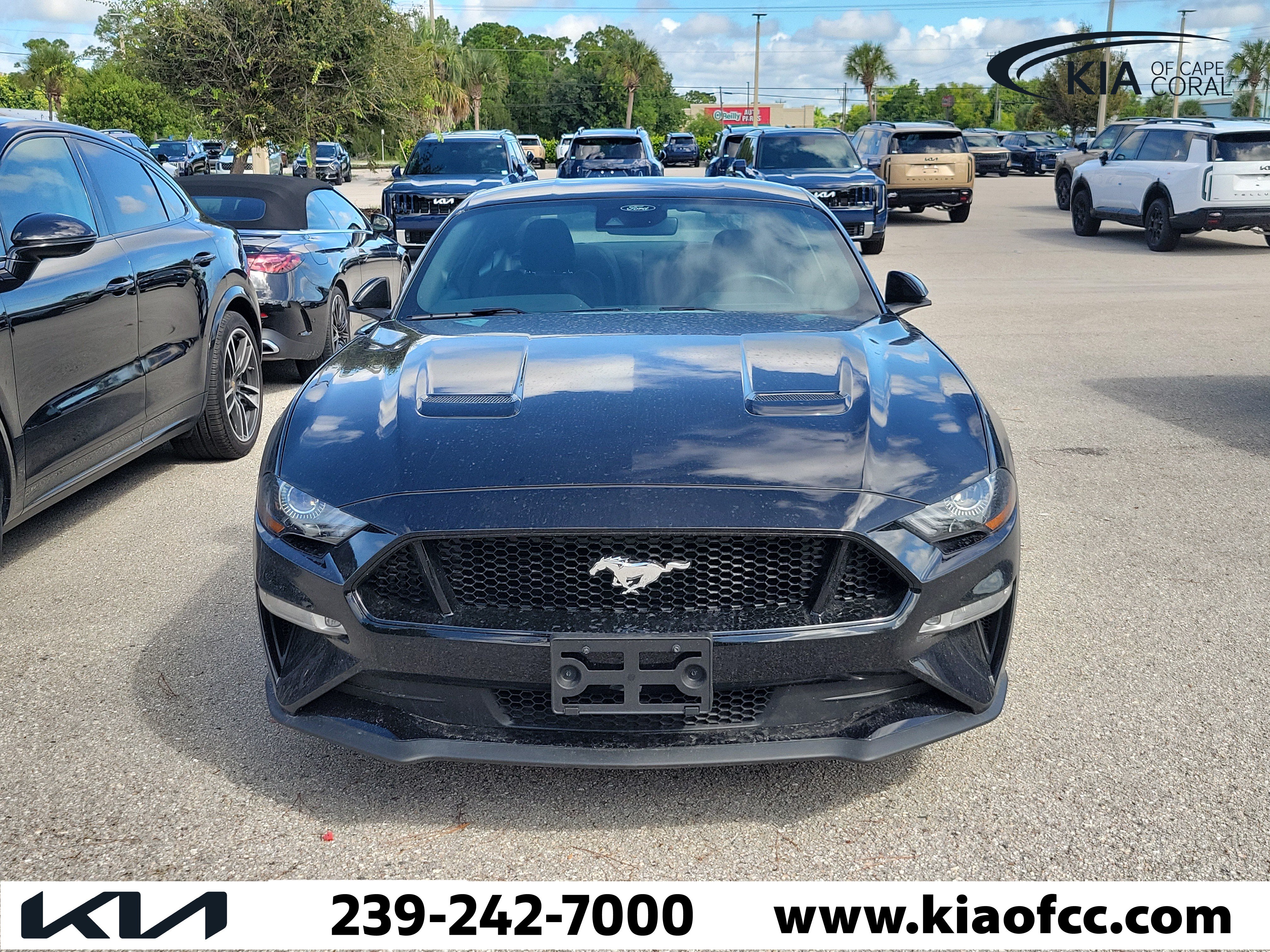 Used 2021 Ford Mustang GT RWD image 2