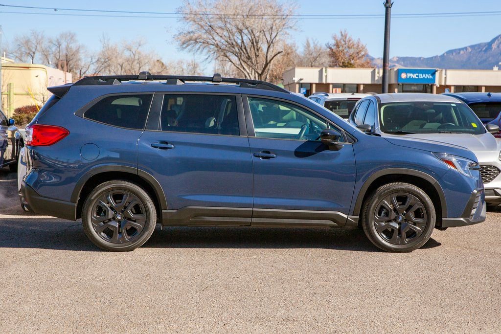 Used 2025 Subaru Ascent Bronze Edition w/ Popular Package #2 image 4